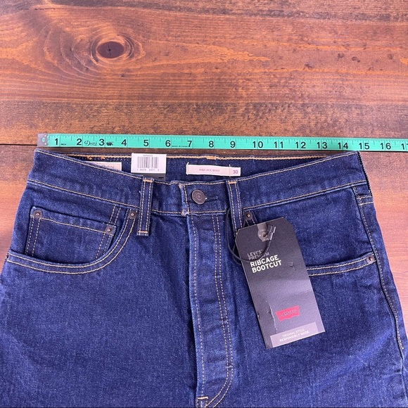 NWT Levi's Ribcage Flare Bootcut Dark Wash Jeans - Picture 7 of 8